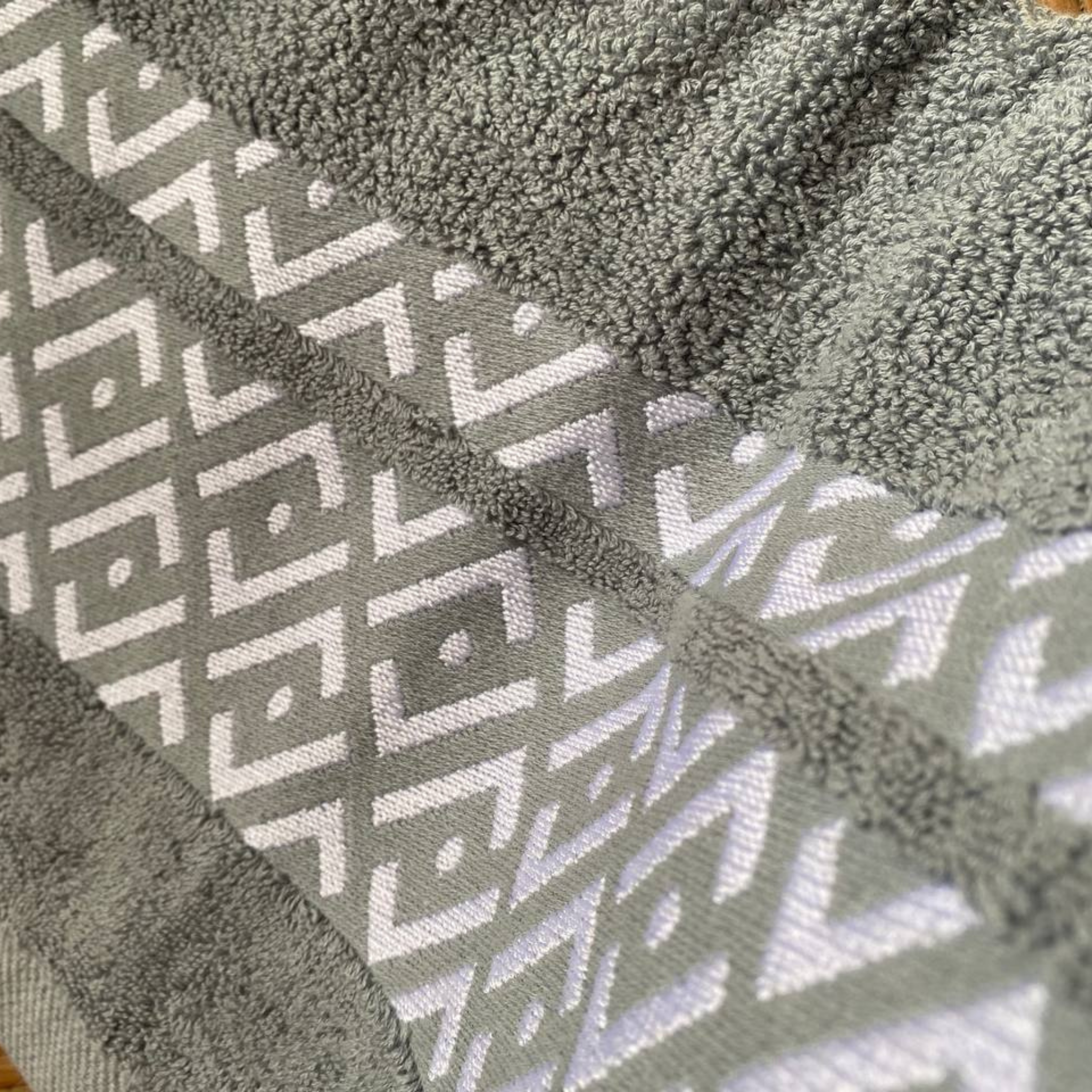 Face Towel , 50*100 ,  100% Cotton,The Geometric Diamond Border