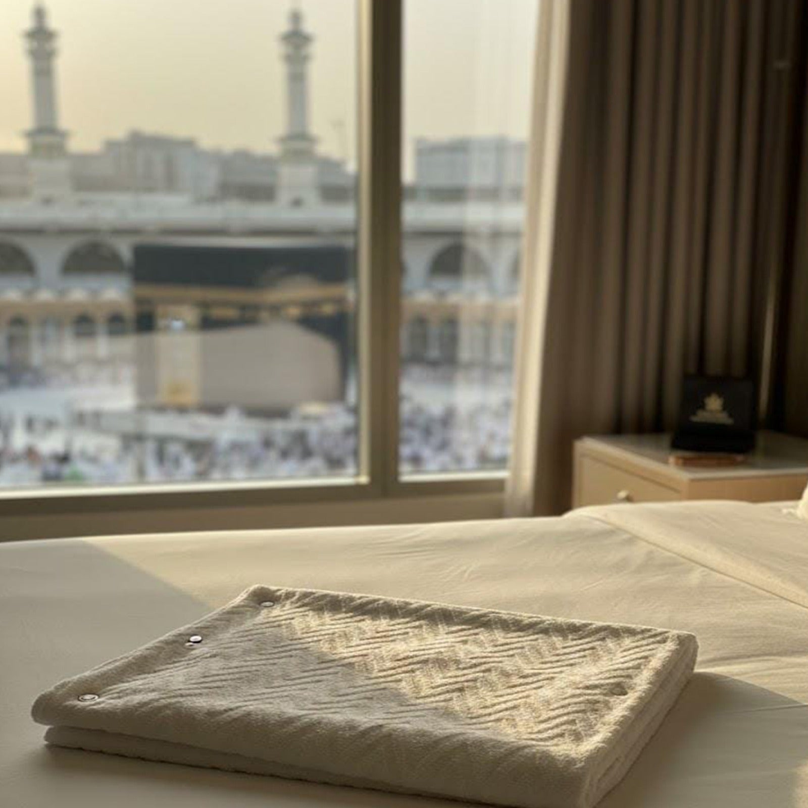 Ihram Set for Hajj & Umrah ,premium 100% Cotton,– 100×200 cm, Scotch,  Adjustable Belt, Snap Buttons & Inner Pocket
