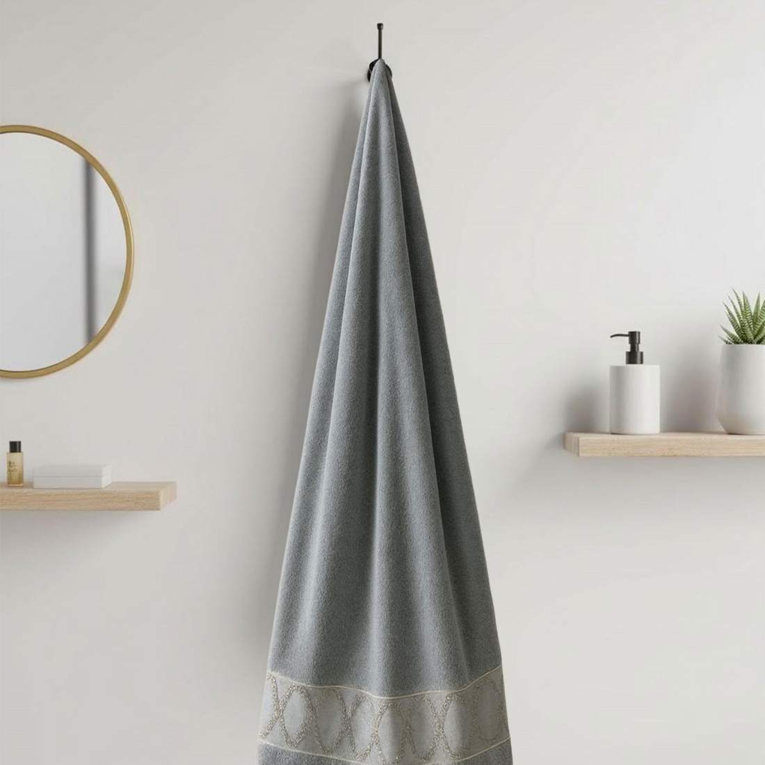 Wrap yourself in luxury with this 100% cotton velour bath towel.