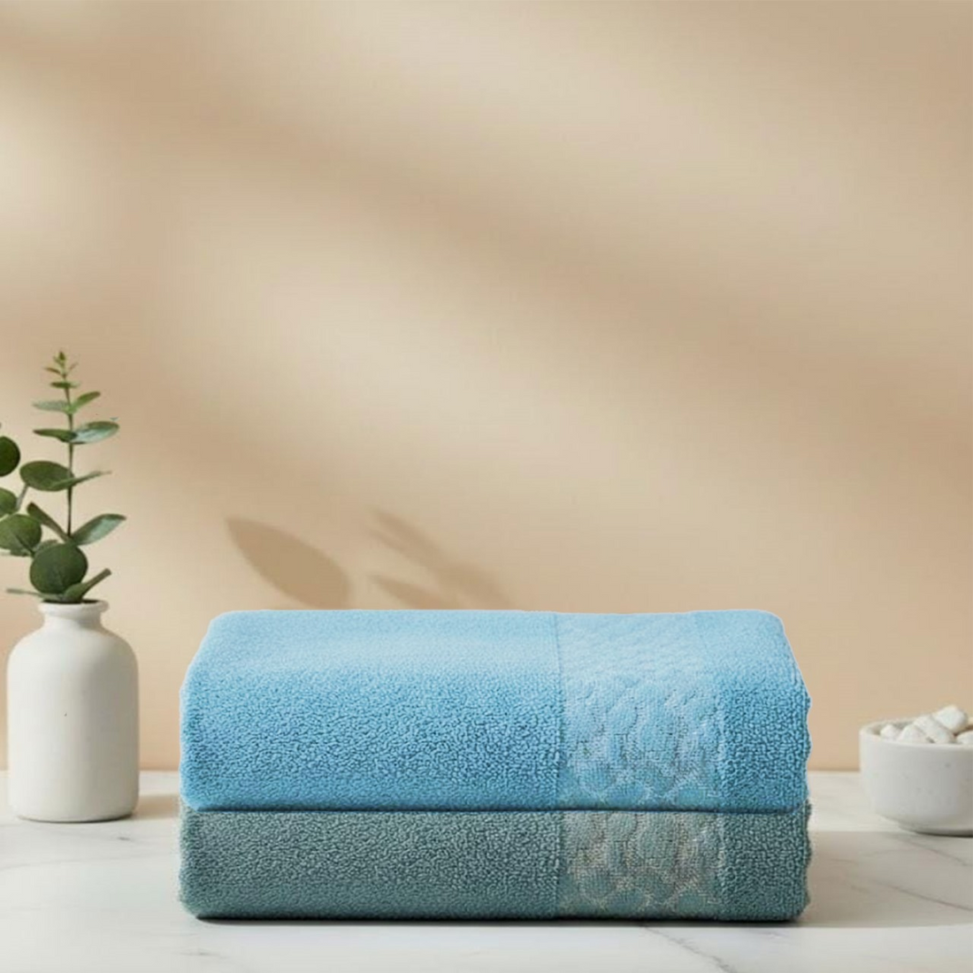 Wrap yourself in softness with this 50×100 cm cotton towel. Lightweight yet highly absorbent, it features an elegant decorative border that adds a touch of style to your bathroom. Perfect for daily use or as a chic accent piece.