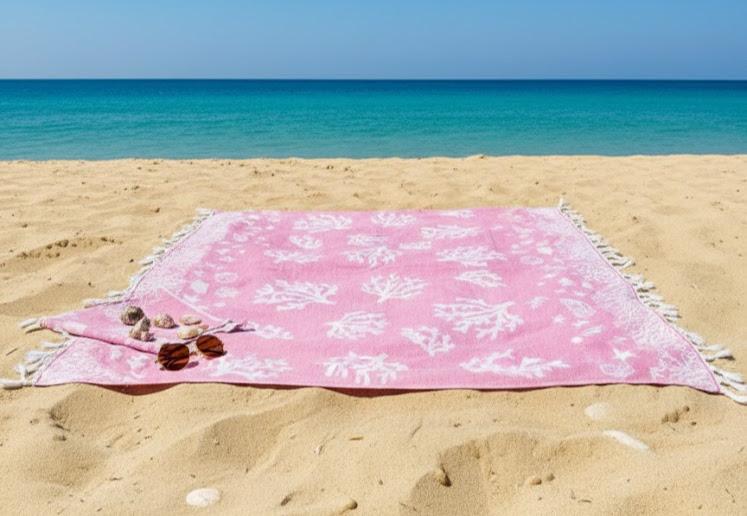 Beach Towel, 100% Cotton ,size 135 x 165  cm , Elegant Coral Reef Coastal