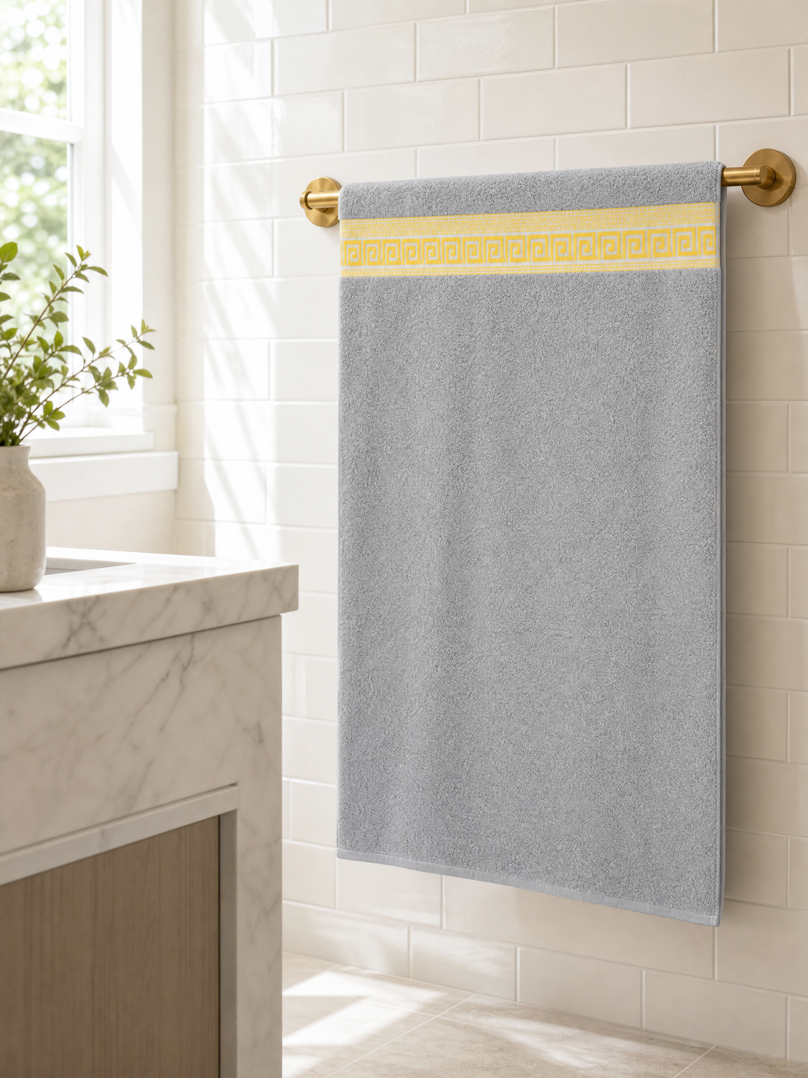 Bathtowel ,90 x 155  100% cotton ,Highly absorbent ,Versace Pattern