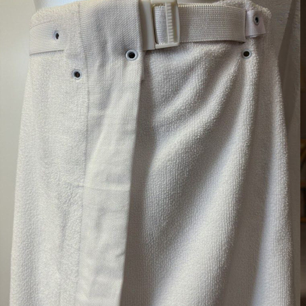 Ihram Set for Hajj & Umrah ,premium 100% Cotton,– 100×220 cm , Adjustable Belt, Snap Buttons & Inner Pocket, for larger body types.
