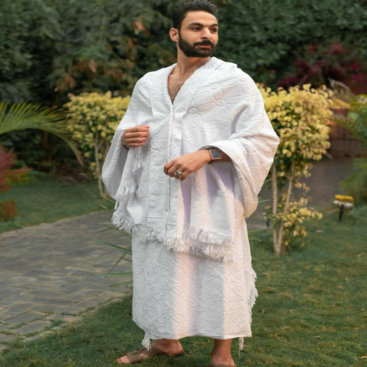 Ihram Set for Hajj & Umrah ,premium 100% Cotton,– Scotch,  Adjustable Belt, Snap Buttons & Inner Pocket, flower shaped
