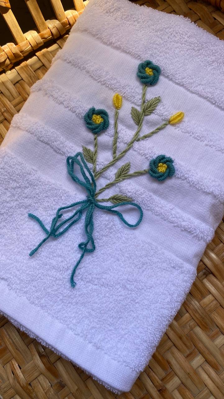 Face towel 50 x100 cm ,100% cotton ,turqoise flowers design