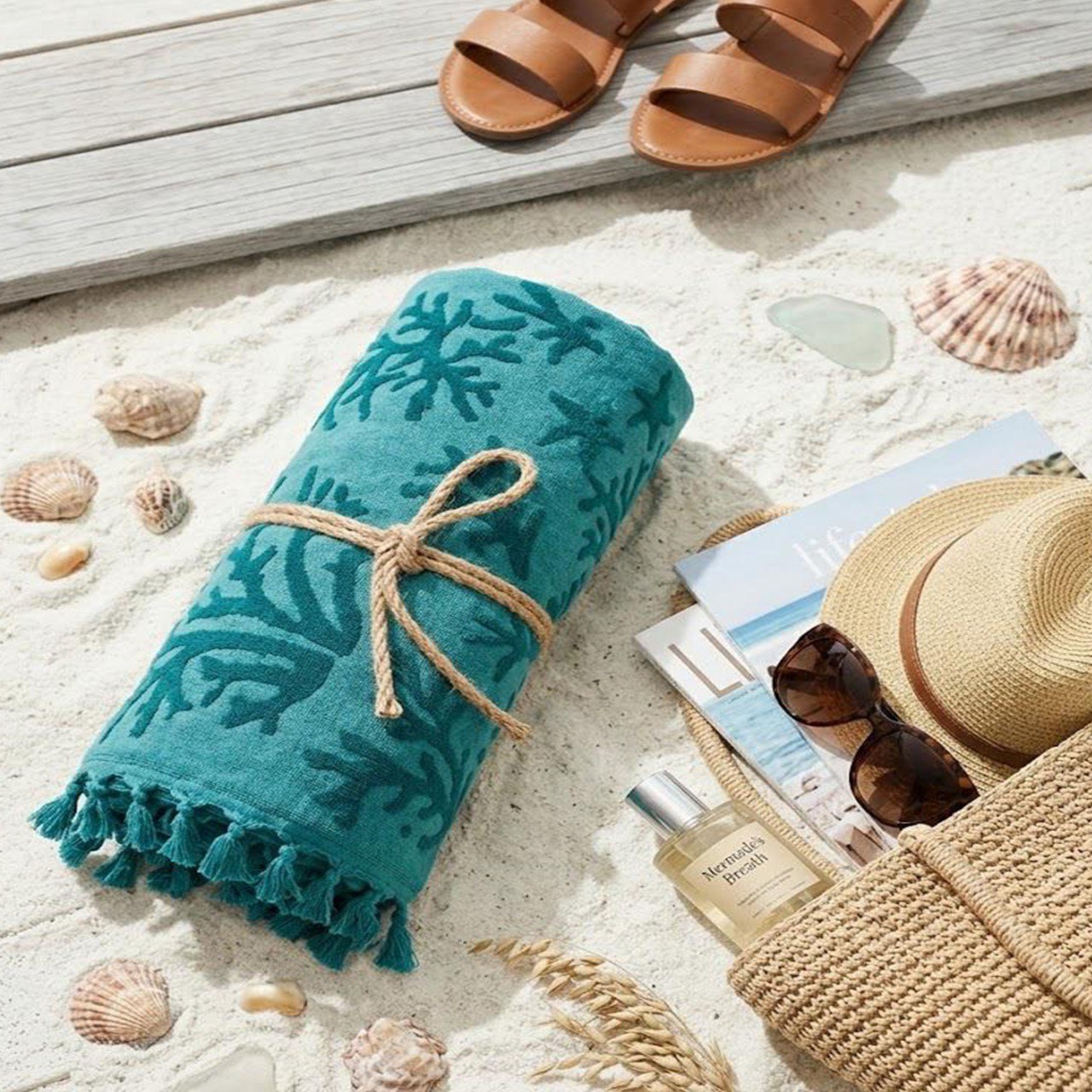 Beach Towel, 100% Cotton, Size 86x170 cm, Vibrant Coral Reef