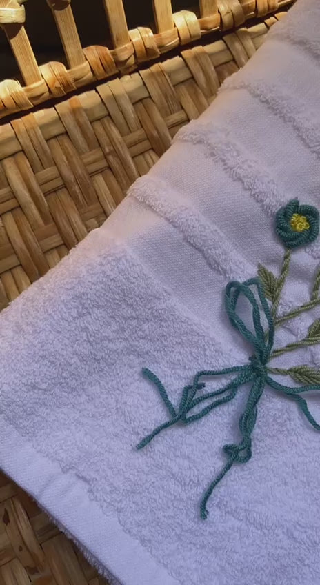 Face towel 50 x100 cm ,100% cotton ,turqoise flowers design