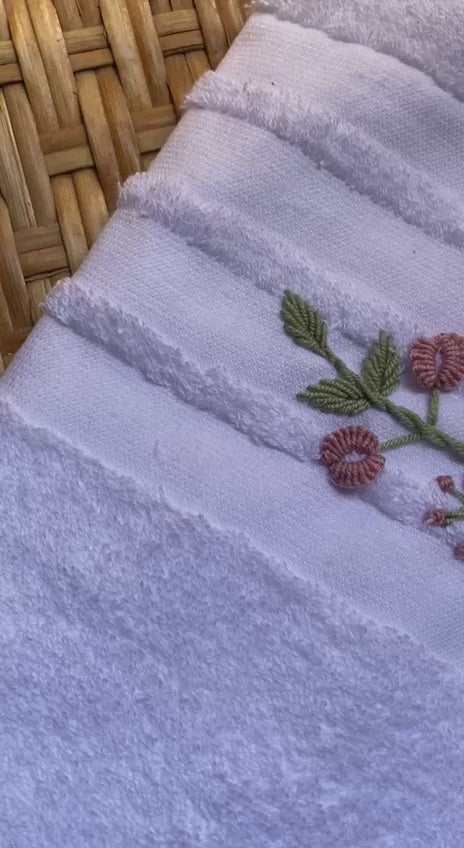 Face towel 50 x100 cm ,100% cotton ,Blossom design